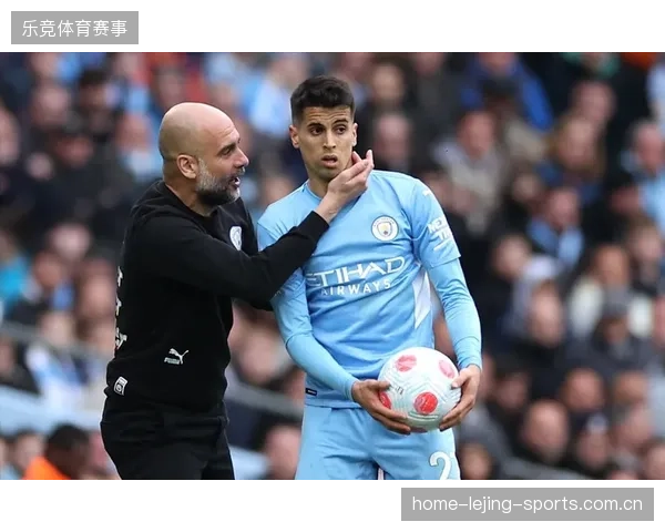 ManchesterCity通过压迫逼抢形成中场优势，沃克前插充满能量的战术解码